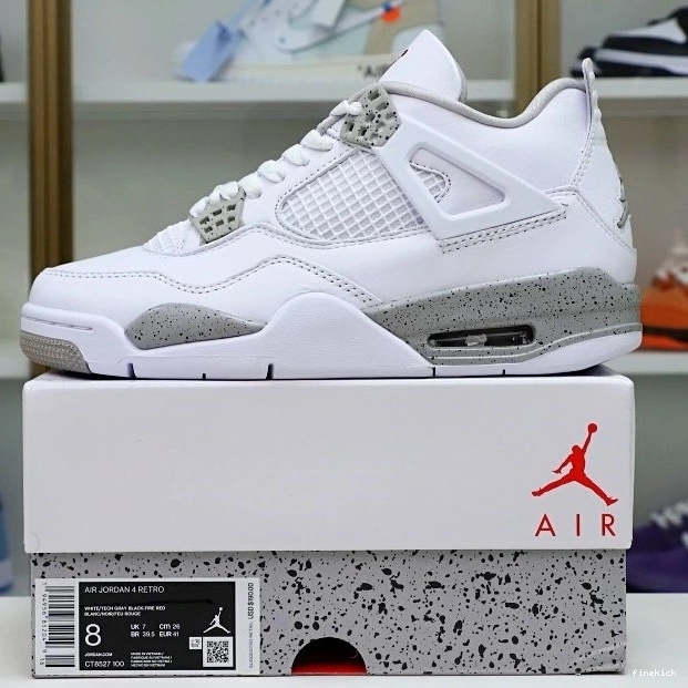 4 OREO' 'WHITE AIR JORDAN RETRO 1025